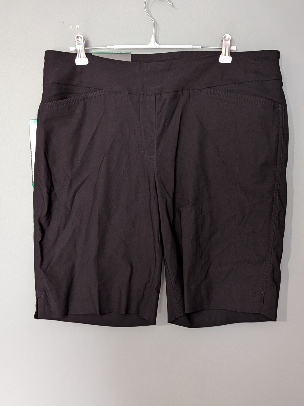 Hilary Radley Women’s Pull On Black Stretch Bermuda Shorts